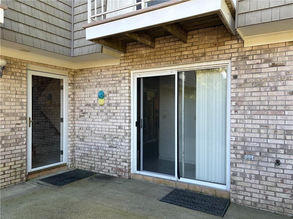 Condominium at 17 Caddy Rock Road UNIT C, North Kingstown, photo 4 of 21