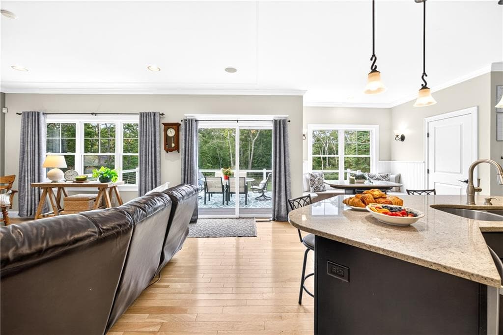 Single Family Residence at 3640 Commodore Oliver Hazard Perry Highway, South Kingstown, photo 10 of 47