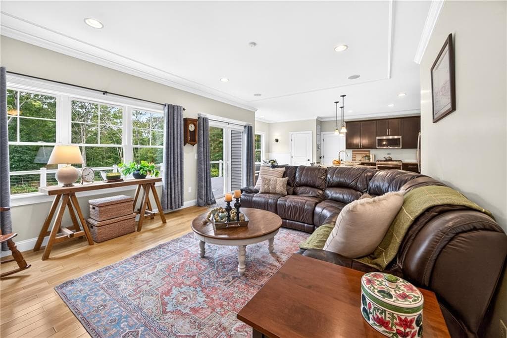 Single Family Residence at 3640 Commodore Oliver Hazard Perry Highway, South Kingstown, photo 14 of 47