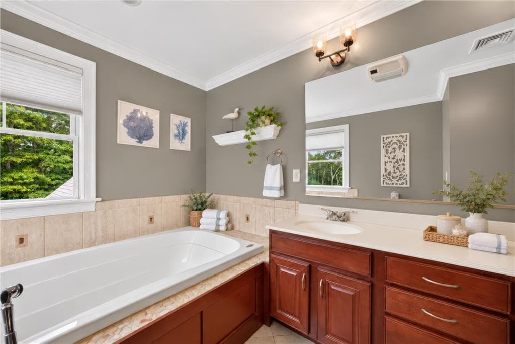 Single Family Residence at 3640 Commodore Oliver Hazard Perry Highway, South Kingstown, photo 25 of 47