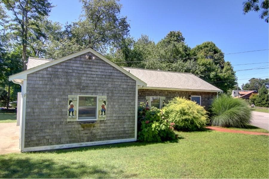 Single Family Residence at 5 Shore Road, Bristol, photo 11 of 15