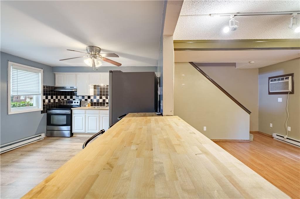 Condominium at 1588 Main Street UNIT 18, West Warwick, photo 9 of 34