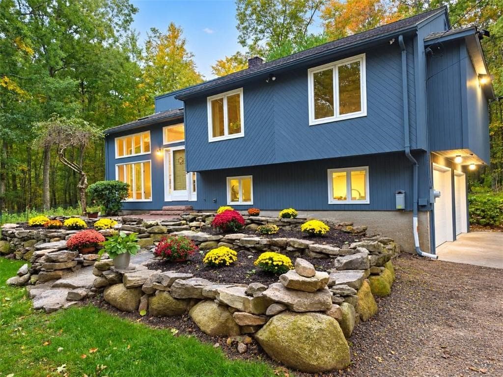 Single Family Residence at 28 Hartford Pike, Foster, photo 2 of 31