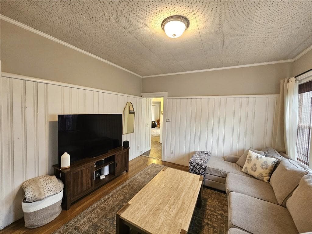 Multi Family at 209 River Road, Lincoln, photo 9 of 35