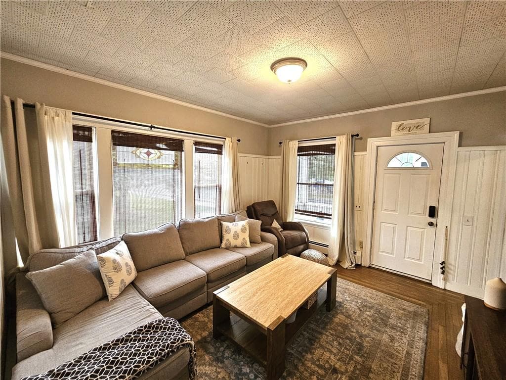 Multi Family at 209 River Road, Lincoln, photo 8 of 35