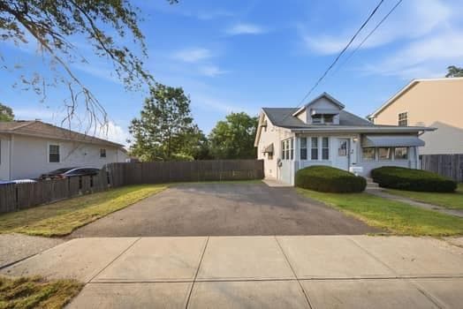 Single Family Residence at 42 Riverview Avenue, Pawtucket, photo 22 of 31