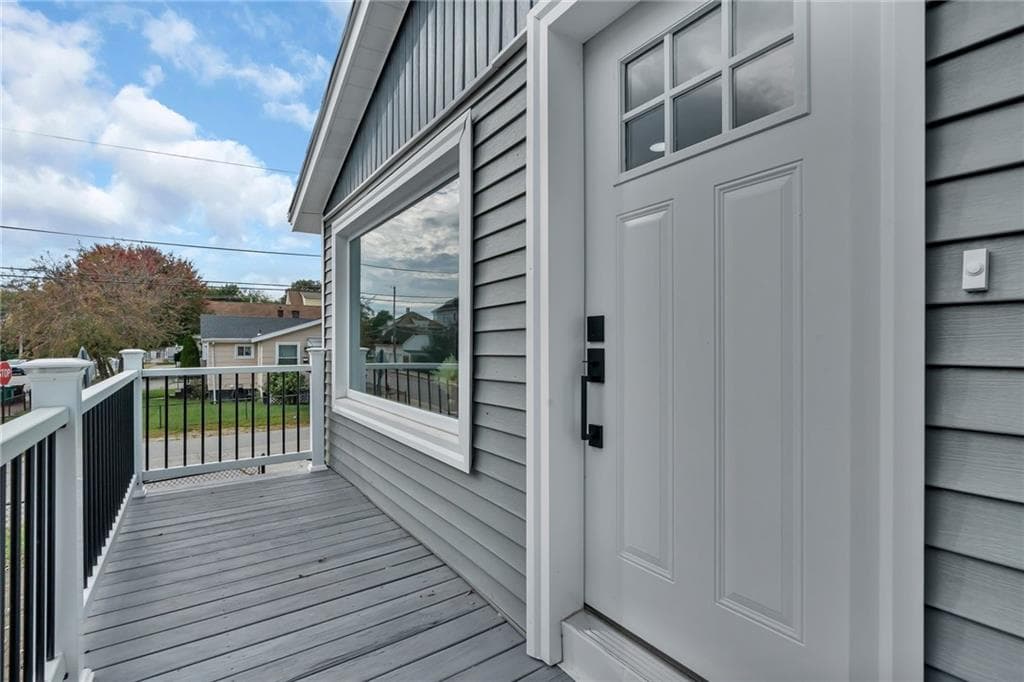 Single Family Residence at 546 Robinson Street, Woonsocket, photo 9 of 38