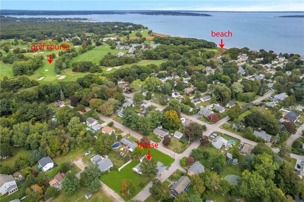 Single Family Residence at 34 Mount View Avenue, North Kingstown, photo 6 of 41