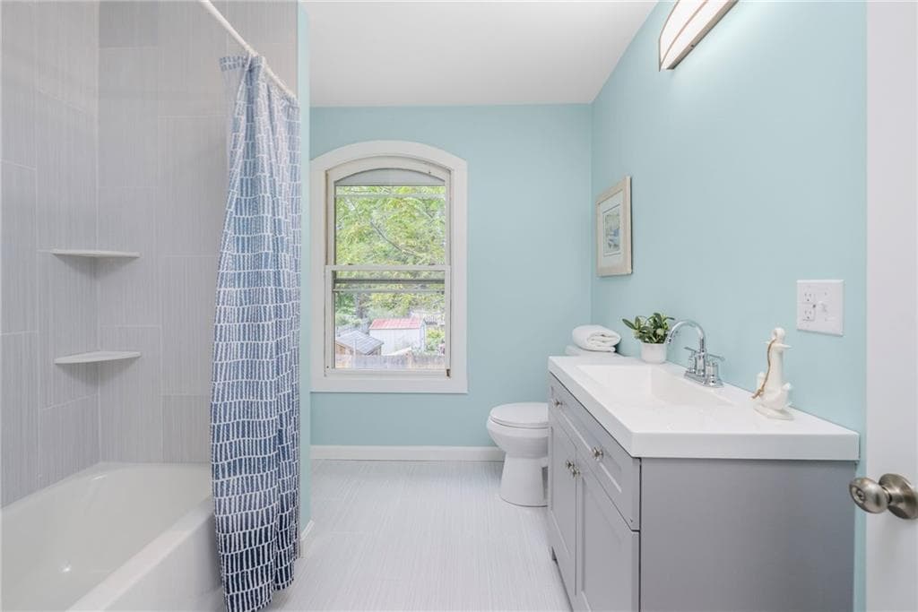 Single Family Residence at 34 Mount View Avenue, North Kingstown, photo 22 of 41