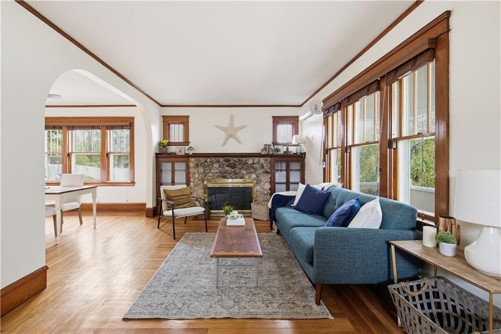 Single Family Residence at 85 Pleasant View Road, Warwick, photo 9 of 25