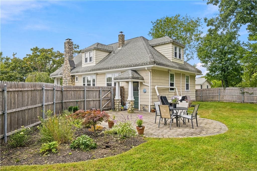 Single Family Residence at 85 Pleasant View Road, Warwick, photo 4 of 25