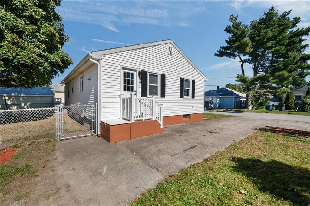 Single Family Residence at 437 Harrington Avenue, Warwick, photo 32 of 32