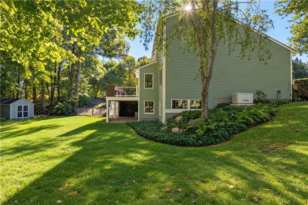 Single Family Residence at 10 Highbush Terrace, North Kingstown, photo 46 of 47