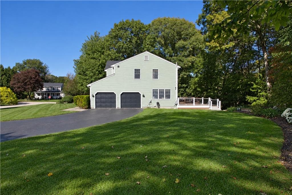 Single Family Residence at 10 Highbush Terrace, North Kingstown, photo 47 of 47