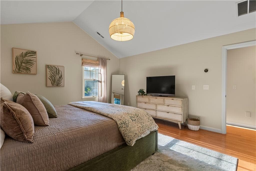 Single Family Residence at 10 Highbush Terrace, North Kingstown, photo 22 of 47