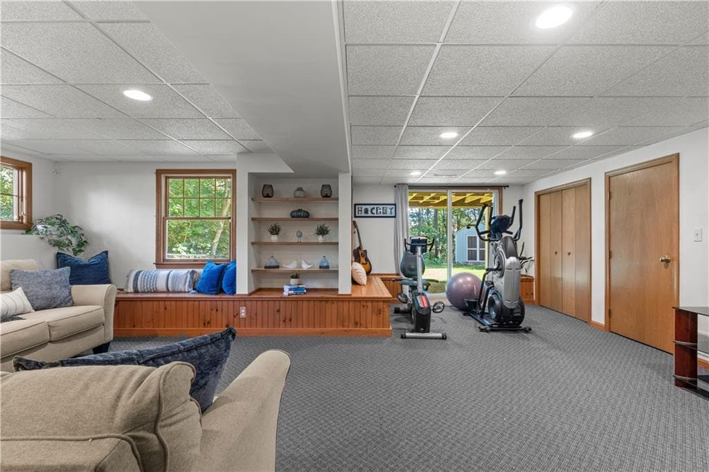 Single Family Residence at 10 Highbush Terrace, North Kingstown, photo 39 of 47