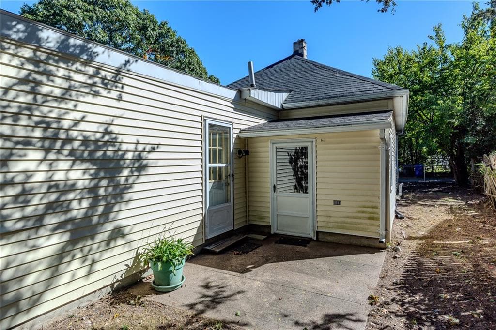 Single Family Residence at 107 Crescent View Avenue, East Providence, photo 28 of 30