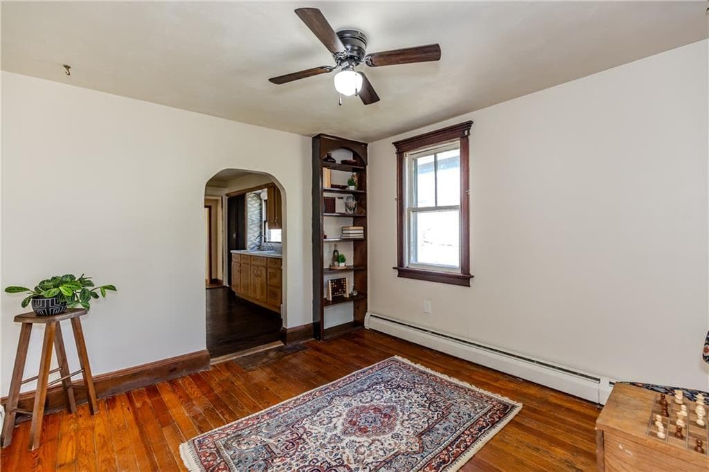 Single Family Residence at 107 Crescent View Avenue, East Providence, photo 5 of 30