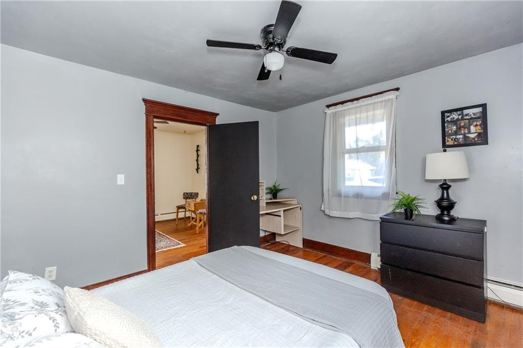 Single Family Residence at 107 Crescent View Avenue, East Providence, photo 15 of 30