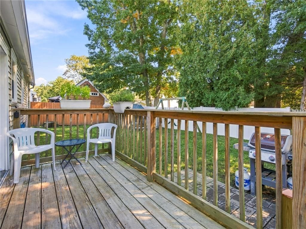 Single Family Residence at 126 Vernon Street, Warwick, photo 23 of 33