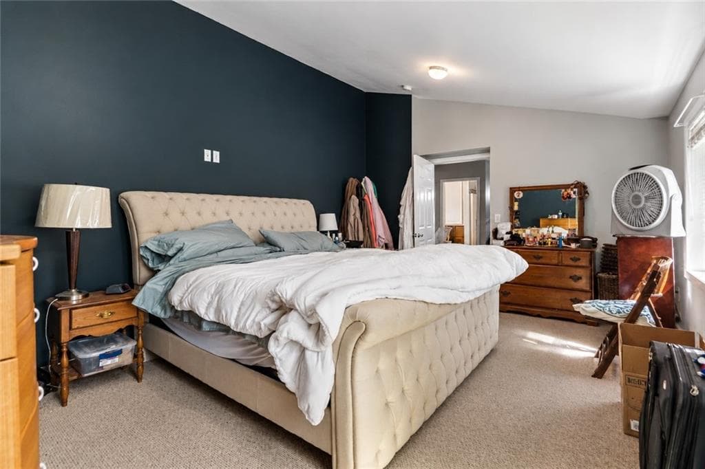 Single Family Residence at 44 MAXWELL Drive, North Kingstown, photo 5 of 19