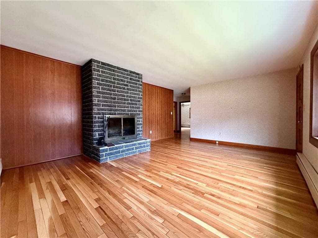 Single Family Residence at 182 Highland Street, Woonsocket, photo 9 of 26