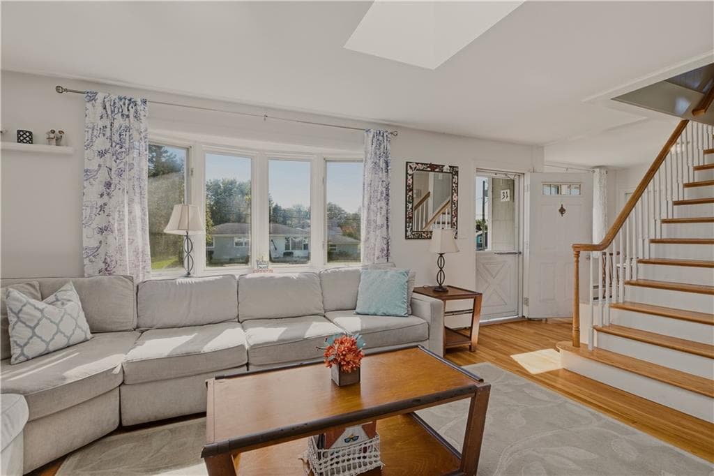 Single Family Residence at 31 REDWOOD Road, Portsmouth, photo 22 of 50