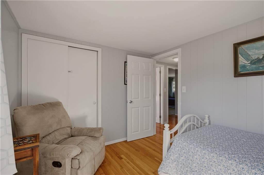 Single Family Residence at 31 REDWOOD Road, Portsmouth, photo 30 of 50