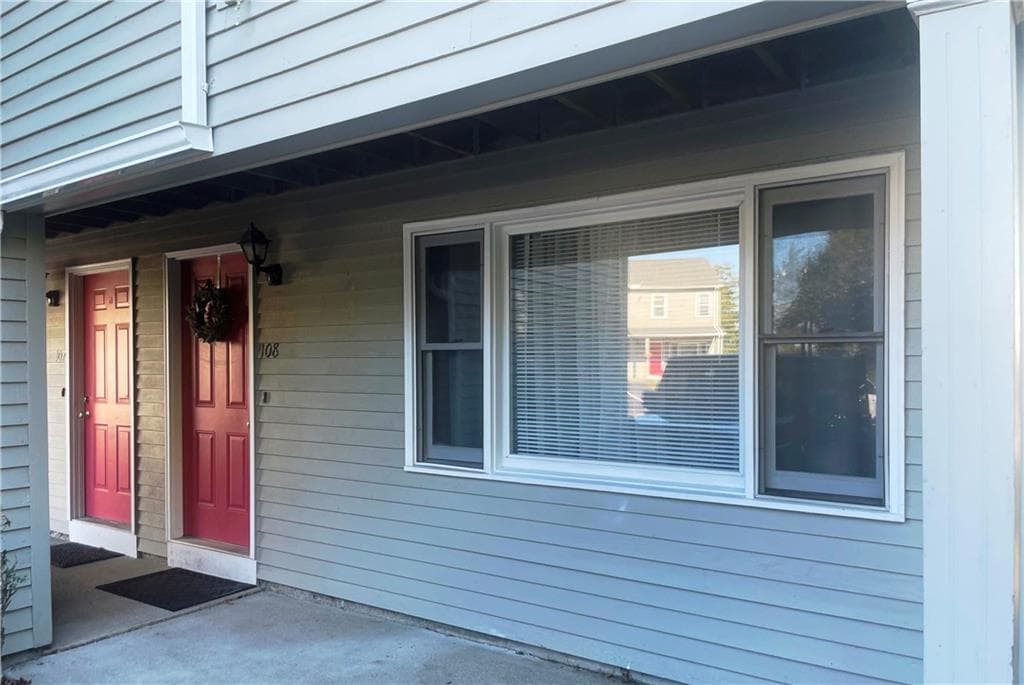 Condominium at 10 East Street UNIT 108, Cranston, photo 2 of 13