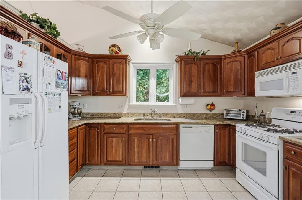 Condominium at 243 Spencer Woods Drive UNIT 243, East Greenwich, photo 6 of 32