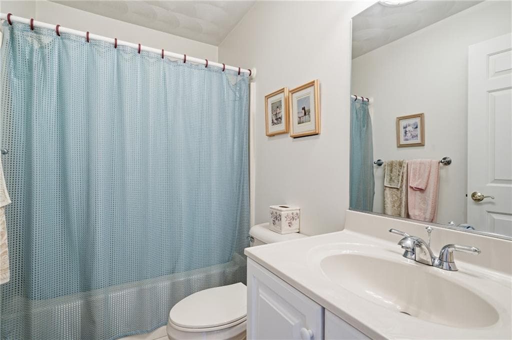 Condominium at 243 Spencer Woods Drive UNIT 243, East Greenwich, photo 16 of 32