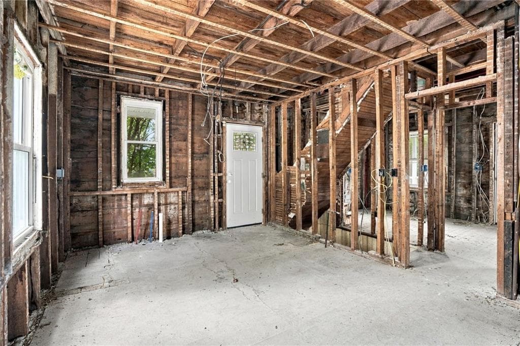 Single Family Residence at 15 Lewis Street, Woonsocket, photo 13 of 27
