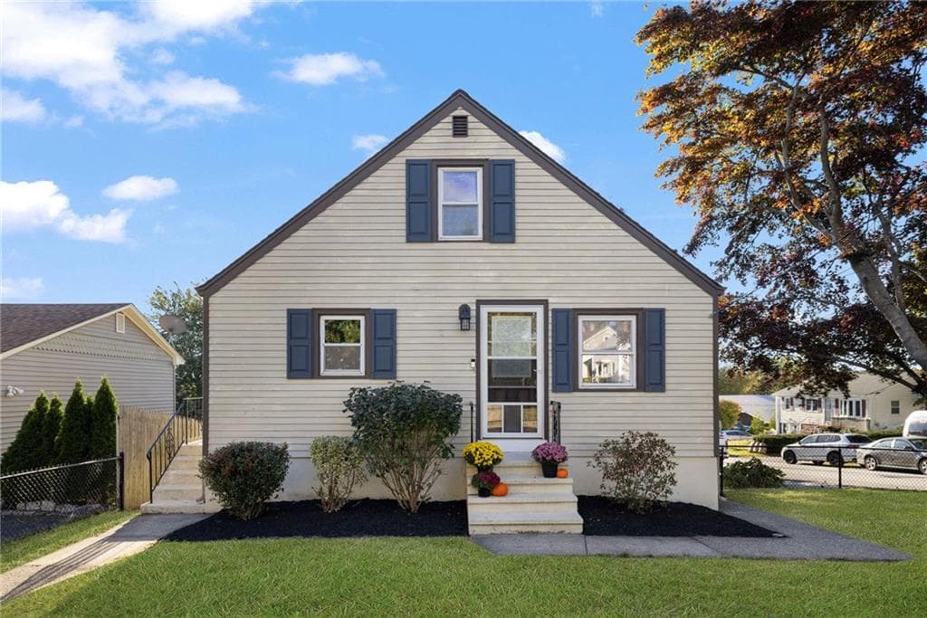 Single Family Residence at 464 High Street, Cumberland, photo 36 of 50