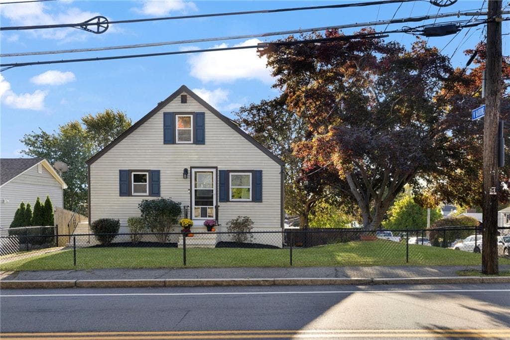 Single Family Residence at 464 High Street, Cumberland, photo 37 of 50
