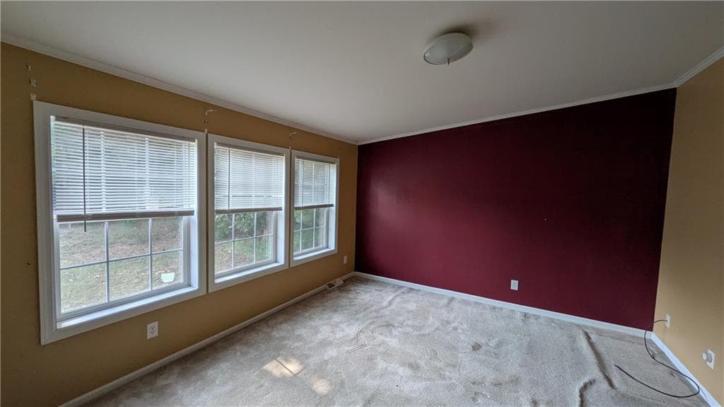 Single Family Residence at 10 Lisa's Way, Coventry, photo 12 of 20