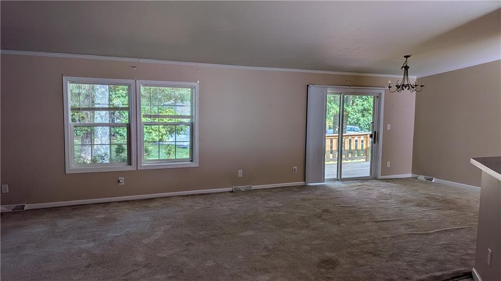 Single Family Residence at 10 Lisa's Way, Coventry, photo 9 of 20