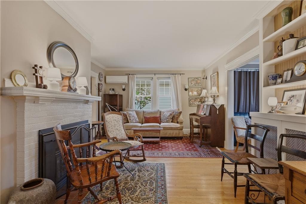 Single Family Residence at 120 Bay View Avenue, Cranston, photo 6 of 50
