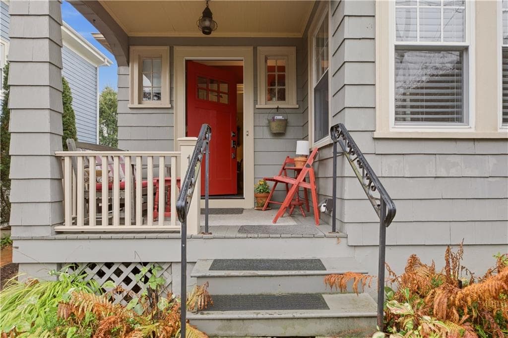 Single Family Residence at 120 Bay View Avenue, Cranston, photo 3 of 50