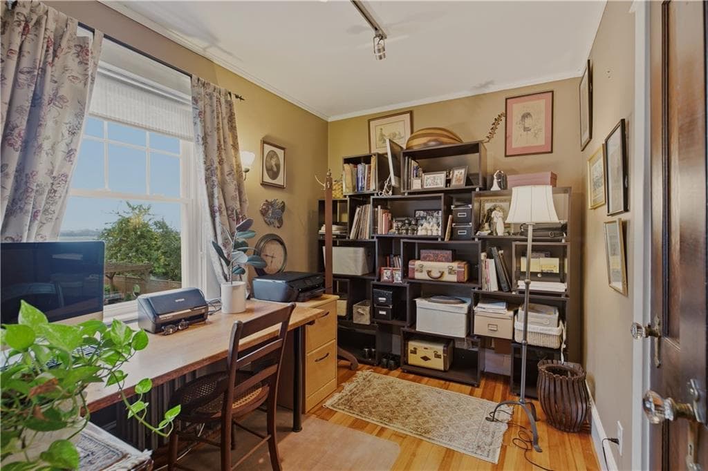 Single Family Residence at 120 Bay View Avenue, Cranston, photo 25 of 50