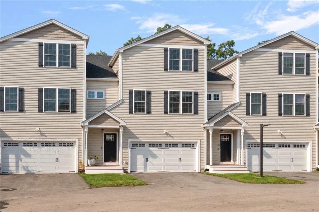 1204 Hunting Hill Drive