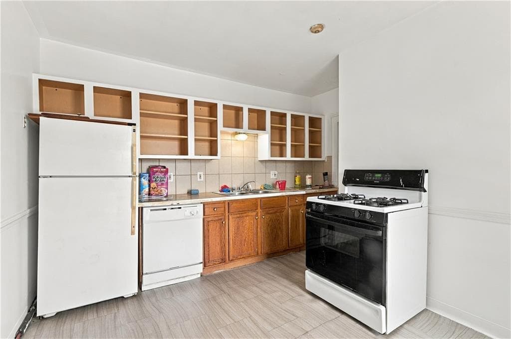 Commercial at 214 Estes Street, Woonsocket, photo 14 of 50