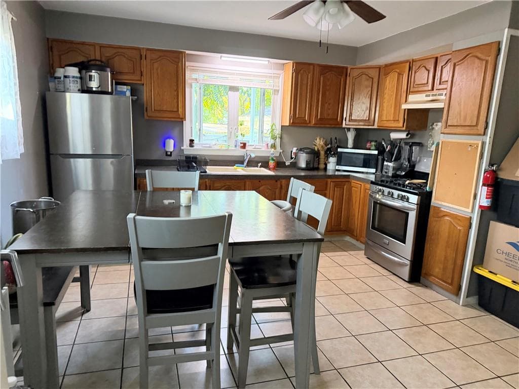 Multi Family at 163 Greene Street, Woonsocket, photo 6 of 41