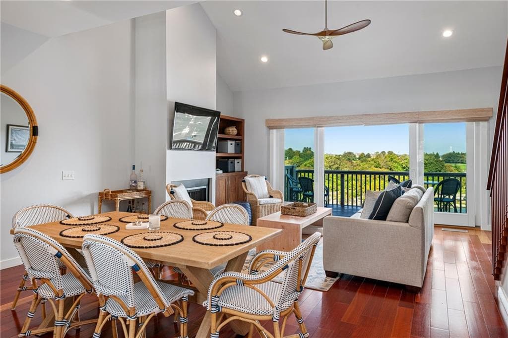 Condominium at 157 Harrison Avenue UNIT 7, Newport, photo 6 of 36