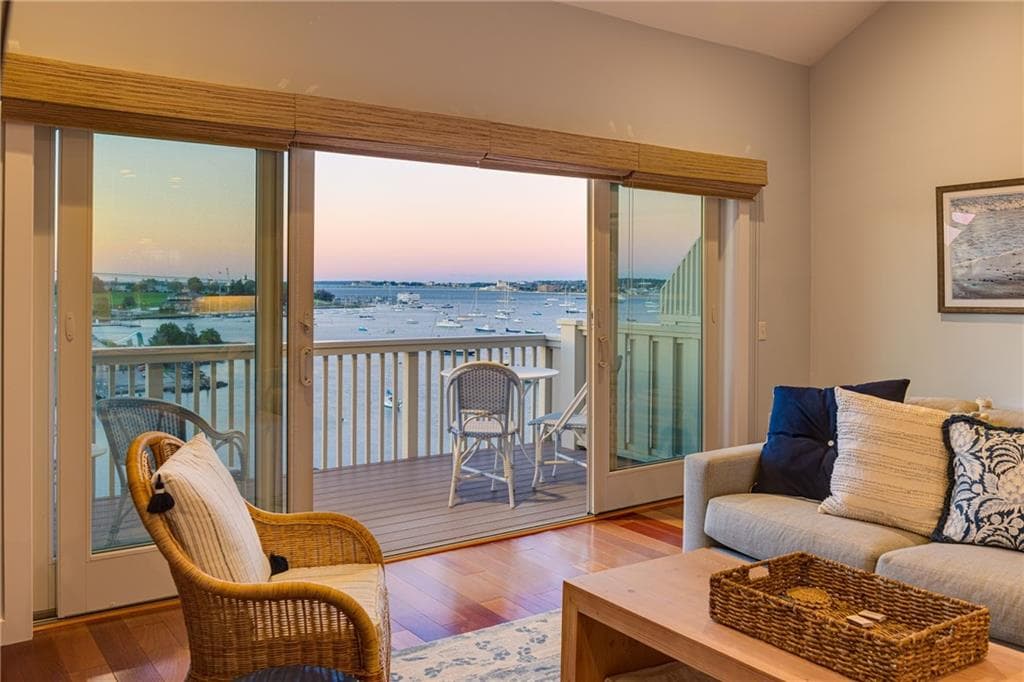 Condominium at 157 Harrison Avenue UNIT 7, Newport, photo 10 of 36