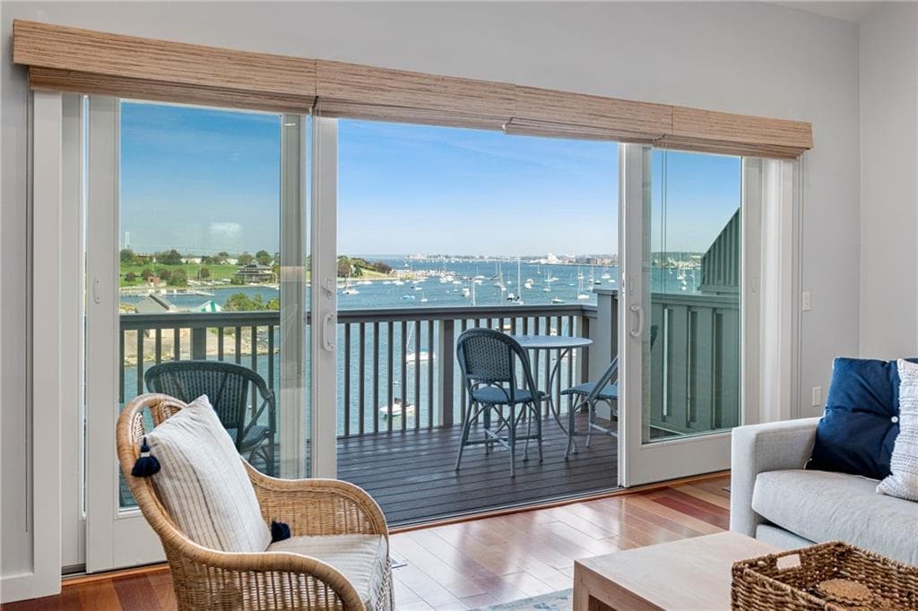 Condominium at 157 Harrison Avenue UNIT 7, Newport, photo 8 of 36