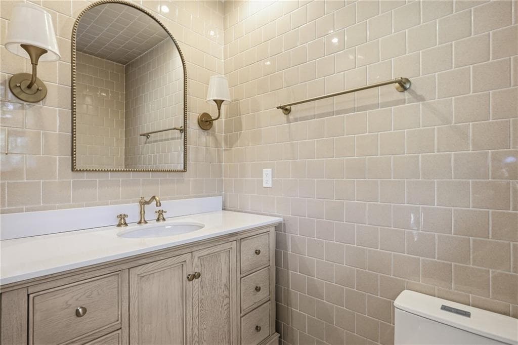 Single Family Residence at 82 Mapleville Road, Smithfield, photo 18 of 48