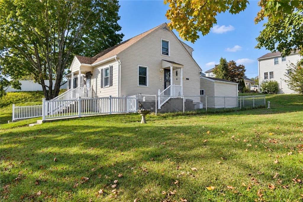 Single Family Residence at East Providence, photo 3 of 33