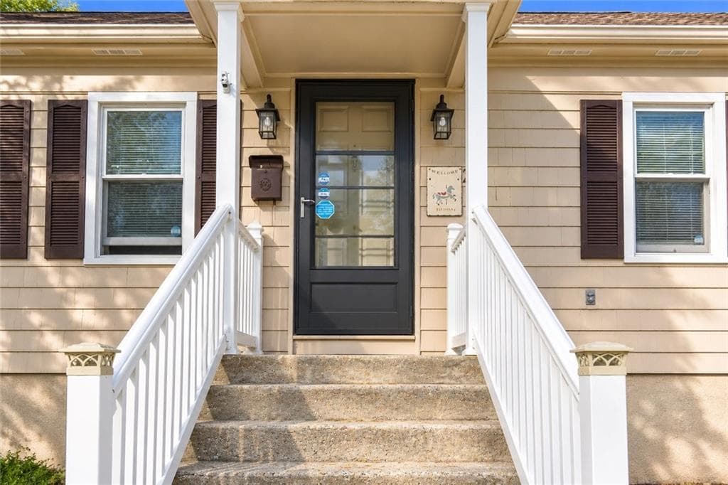 Single Family Residence at East Providence, photo 5 of 33