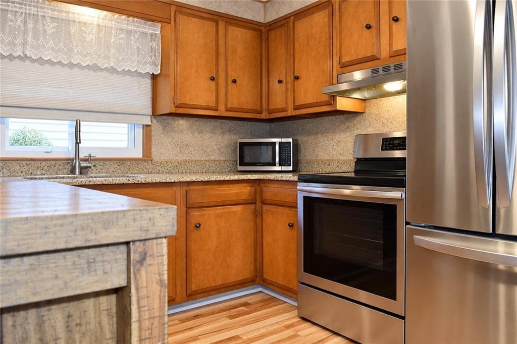 Single Family Residence at East Providence, photo 11 of 33