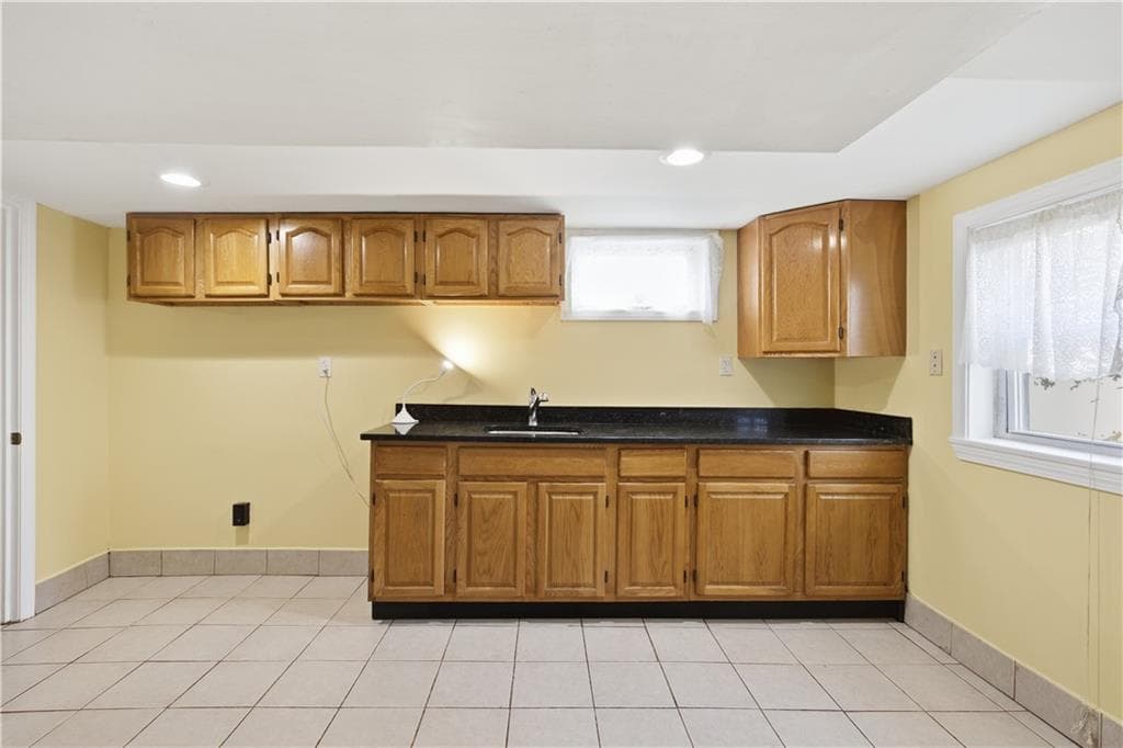 Single Family Residence at 476 East Avenue, Pawtucket, photo 26 of 35